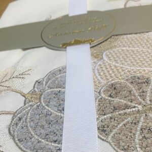 Tablecloth60 by 84 oblong